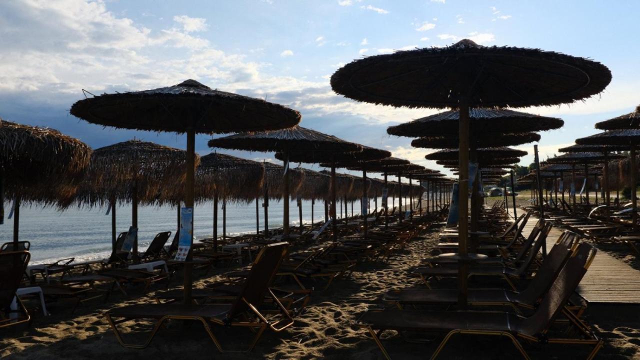 Beach Front Vintage Villa Kalliktratis Nea Kallikrateia Dış mekan fotoğraf